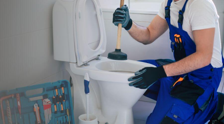 Professional septic pumping service in Chetopa, KS